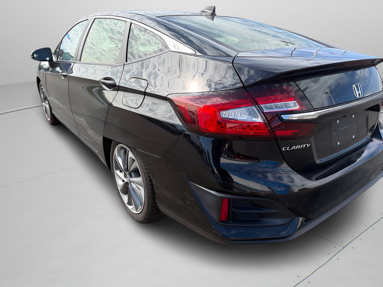 Used 2018 Honda Clarity Touring image 15