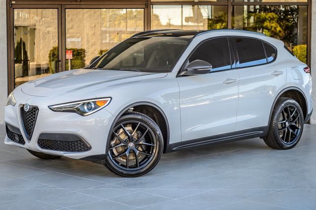 Used 2019 Alfa Romeo Stelvio AWD w/ Nero Edizione image 2