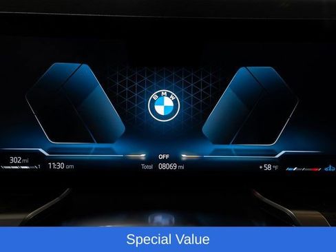 Used 2025 BMW 760i xDrive w/ Executive Package AWD/4WD image 18