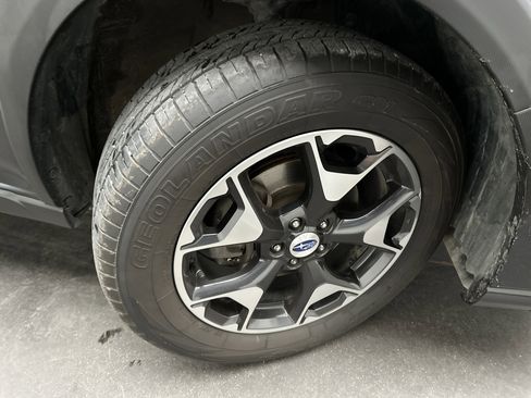 Used 2018 Subaru Crosstrek 2.0i Premium AWD/4WD image 9