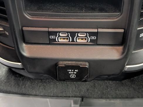 Used 2022 RAM 1500 Big Horn w/ Night Edition RWD image 30