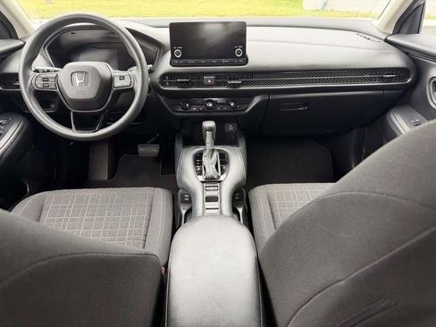 Used 2025 Honda HR-V LX image 2