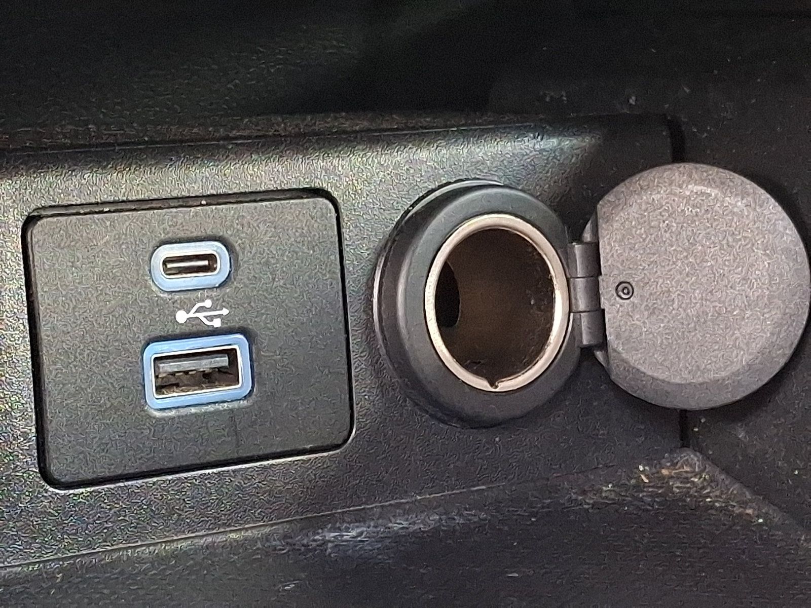 Certified 2021 Ford Escape SEL FWD image 25
