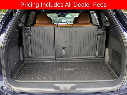 New 2026 Toyota Highlander Platinum AWD/4WD image 14