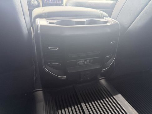 Used 2023 RAM 2500 Laramie AWD/4WD image 9