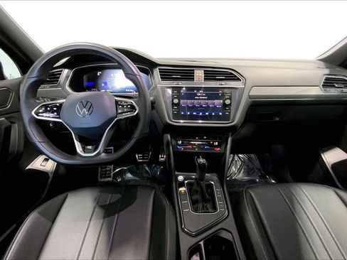 Used 2024 Volkswagen Tiguan SE R-Line FWD image 15
