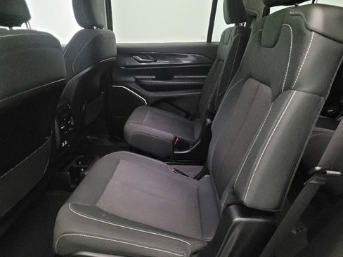 Used 2021 Jeep Grand Cherokee L Laredo w/ Luxury Tech Group I image 18