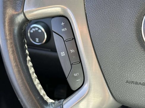 Used 2010 Chevrolet Avalanche LT w/ Luxury Package AWD/4WD image 26