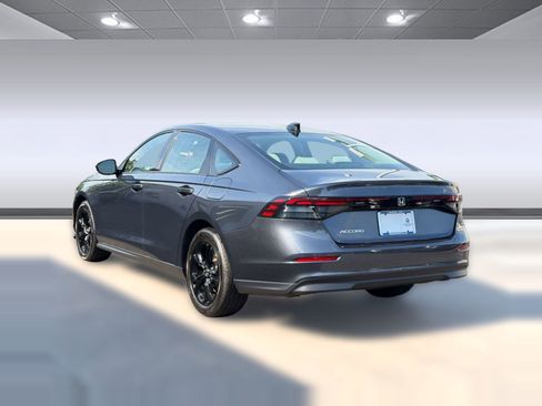 Used 2025 Honda Accord SE image 3