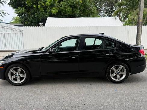 Used 2013 BMW 320i Sedan RWD image 3