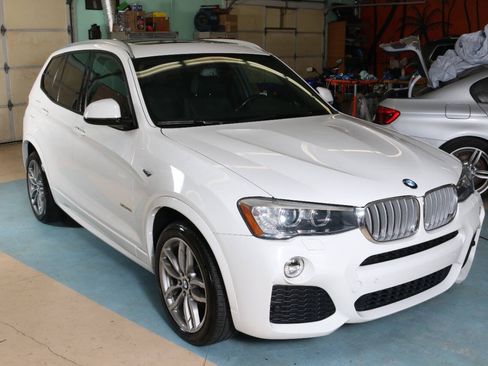 Used 2016 BMW X3 xDrive28i AWD/4WD image 4