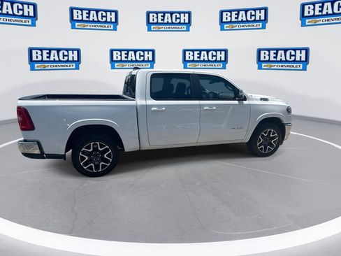 Used 2025 RAM 1500 Laramie AWD/4WD image 9