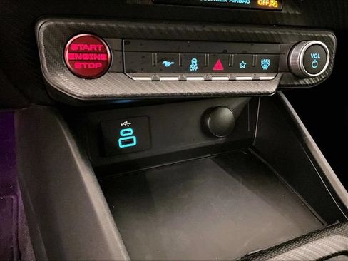 Used 2024 Ford Mustang GT RWD image 31
