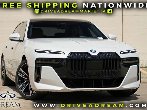 Used 2023 BMW 740i w/ Parking Assistance Package RWD image 2