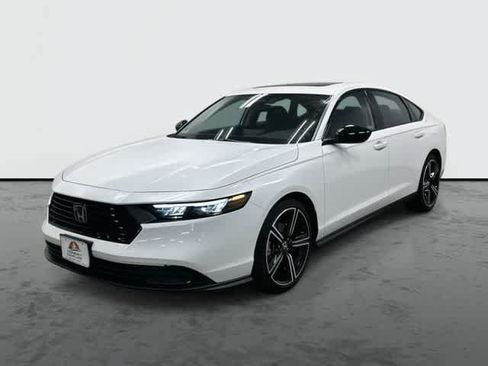 Certified 2026 Honda Accord SE image 1