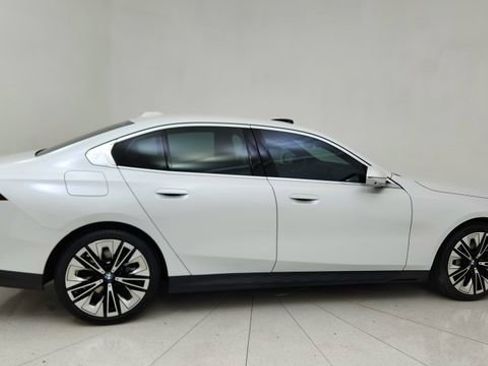 Used 2026 BMW 540i xDrive image 6