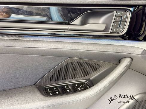 Used 2025 Porsche Panamera w/ Premium Package RWD image 23