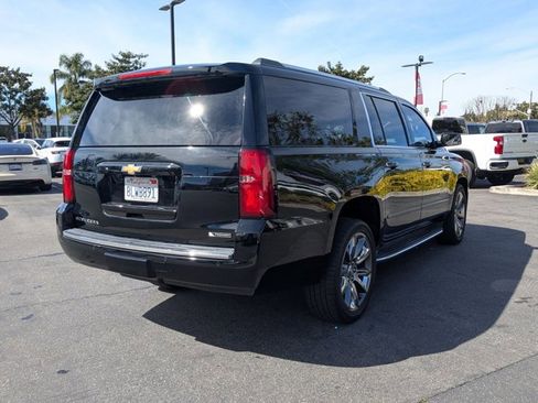 Used 2018 Chevrolet Suburban Premier image 5