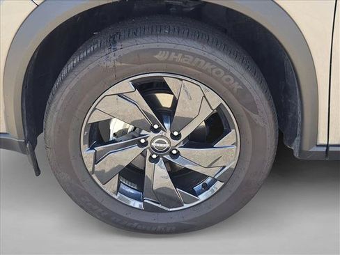Used 2026 Nissan Rogue SV AWD/4WD image 22
