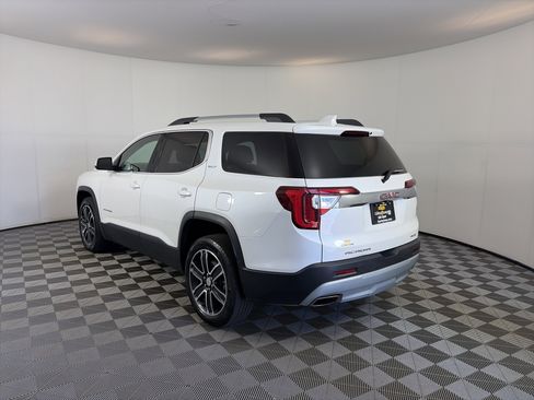 Used 2023 GMC Acadia SLT w/ Technology Package AWD/4WD image 9