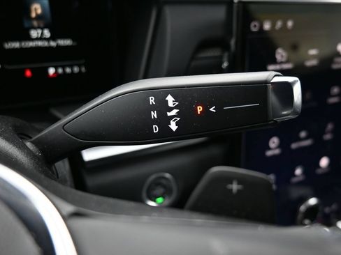 Used 2025 GMC Terrain Elevation AWD/4WD image 13