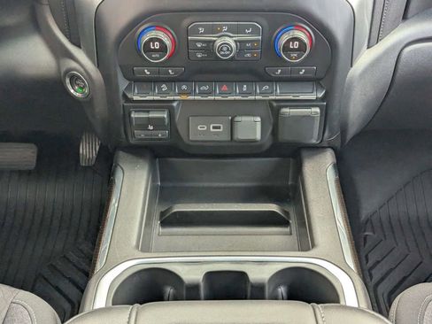 Used 2020 Chevrolet Silverado 1500 RST AWD/4WD image 18
