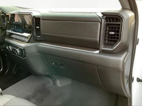 Used 2023 Chevrolet Silverado 1500 LT image 18