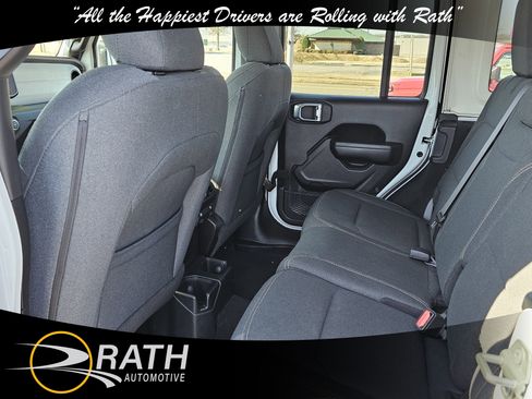 Used 2024 Jeep Wrangler Sport S image 16