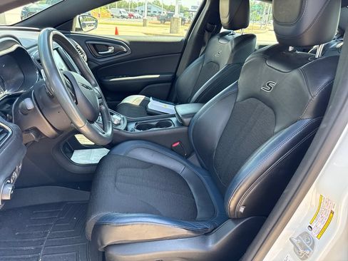 Used 2015 Chrysler 200 S w/ Navigation & Sound Group I FWD image 8