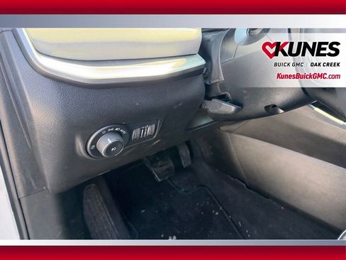 Used 2025 Jeep Compass Limited image 9