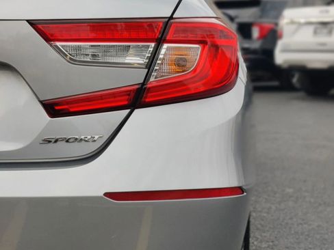 Used 2021 Honda Accord Sport image 11