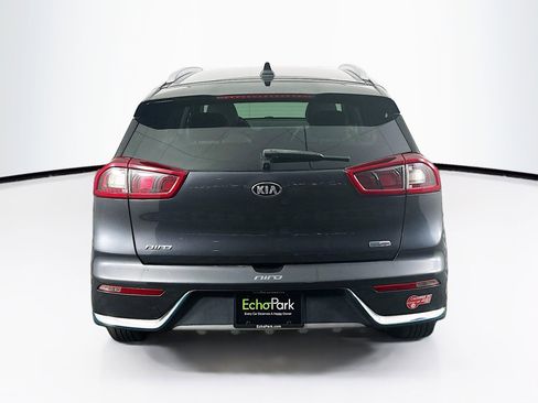 Used 2018 Kia Niro EX image 7