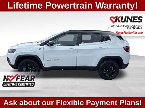 Used 2024 Jeep Compass Trailhawk image 4