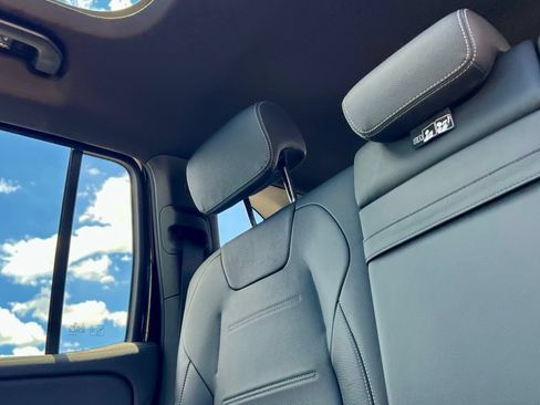 Certified 2022 Mercedes-Benz GLB 250 4MATIC image 29