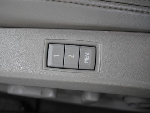 Used 2013 Buick LaCrosse Leather image 14