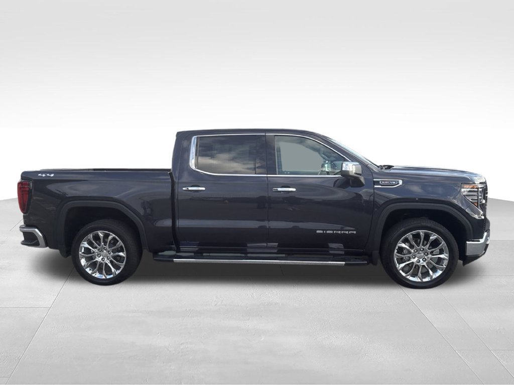Used 2024 GMC Sierra 1500 SLT w/ SLT Premium Plus Package AWD/4WD image 5
