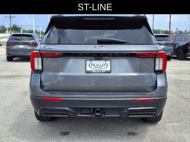 Used 2026 Ford Explorer ST-Line w/ ST-Line Street Pack RWD image 6