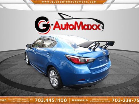 Used 2017 Toyota Yaris iA image 7