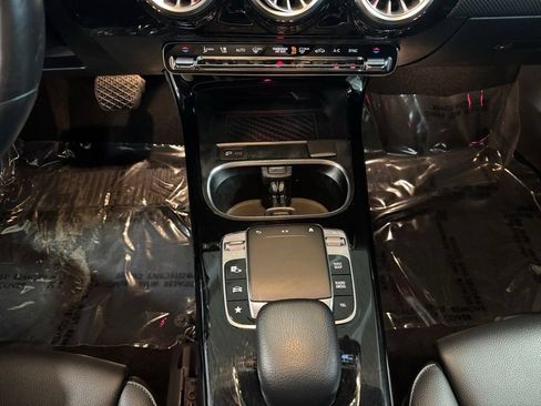 Used 2020 Mercedes-Benz CLA 250 4MATIC w/ Premium Package image 16