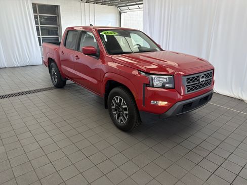 Used 2022 Nissan Frontier SV RWD image 3