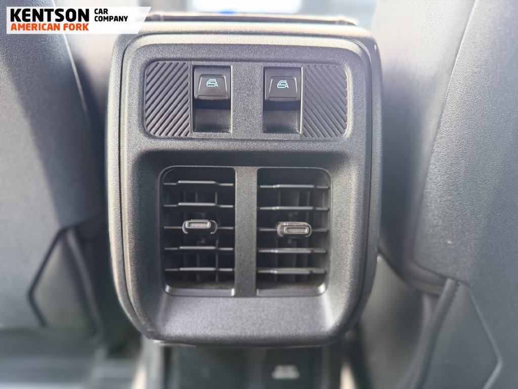 Used 2025 Ford Bronco Badlands AWD/4WD image 32