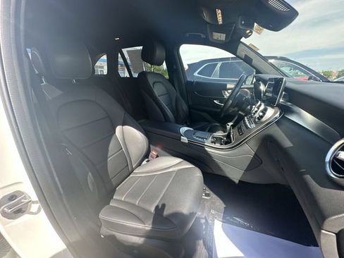 Used 2022 Mercedes-Benz GLC 300 4MATIC image 30