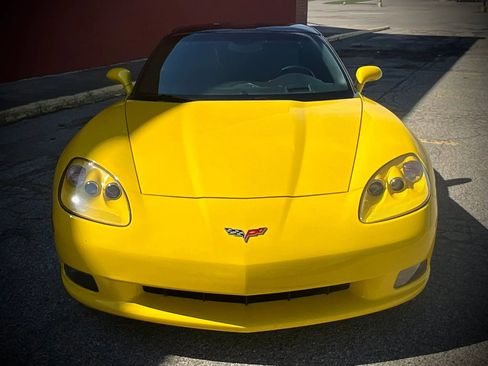 Used 2007 Chevrolet Corvette Coupe w/ Preferred Equipment Group image 8