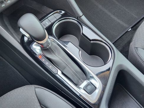 Certified 2025 Buick Encore GX Preferred image 19