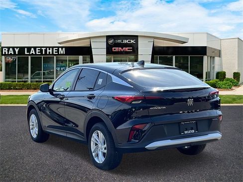 Used 2025 Buick Envista Preferred w/ Convenience I Package image 3