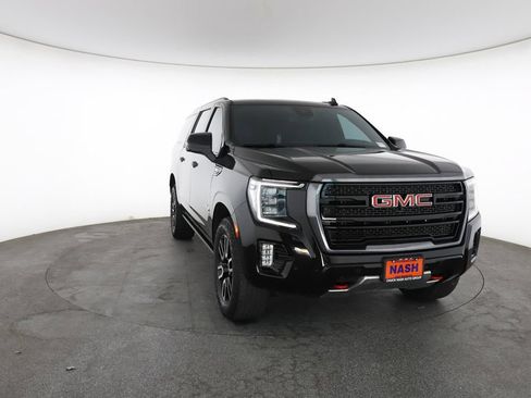 Used 2023 GMC Yukon XL AT4 w/ AT4 Premium Package AWD/4WD image 3