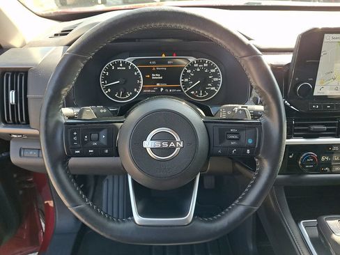 Used 2022 Nissan Pathfinder SL w/ SL Black Package AWD/4WD image 18