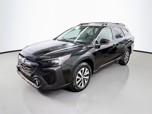 Used 2023 Subaru Outback Premium AWD/4WD image 5