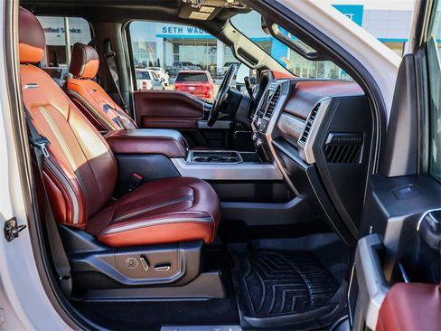 Used 2021 Ford F250 Platinum w/ Tremor Off-Road Package image 15