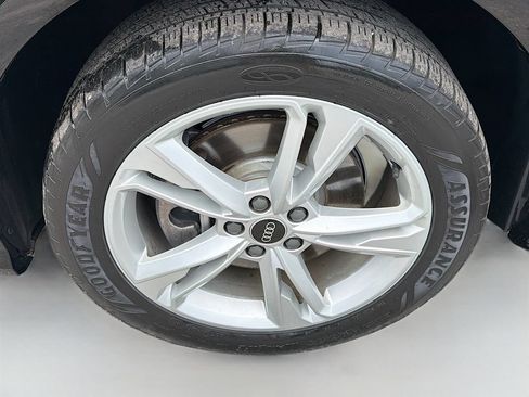 Used 2021 Audi Q3 2.0T Premium w/ Convenience Package AWD/4WD image 41